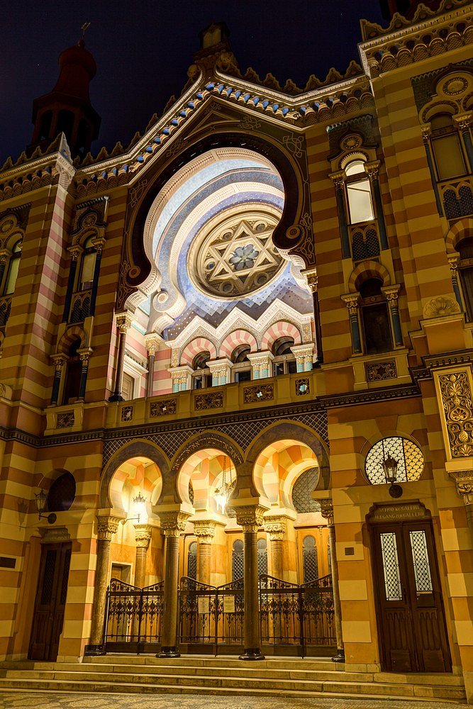 Noční Praha, Jubilejní synagoga - IMG-6438.jpg